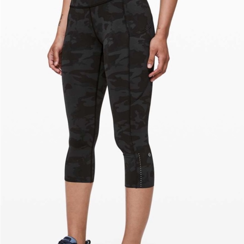 LULULEMON Fast Free Crop II 19” Reflective Nulux Incognito Camo Leggings